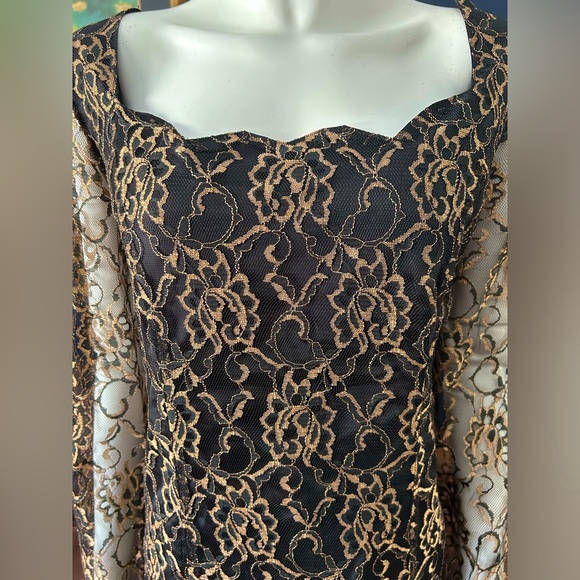 SOLDSOLDSOLD Vintage lace formal dress - Picture 5 of 8
